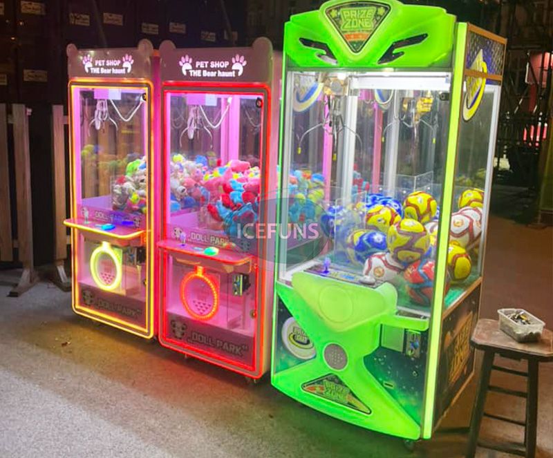 31"prize zone claw crane plush machine